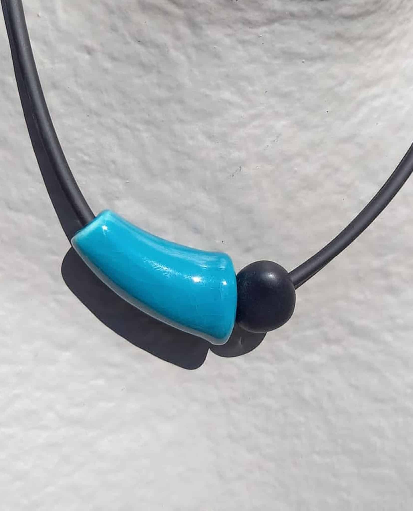 Collier Comète en céramique pour femme couleur turquoise