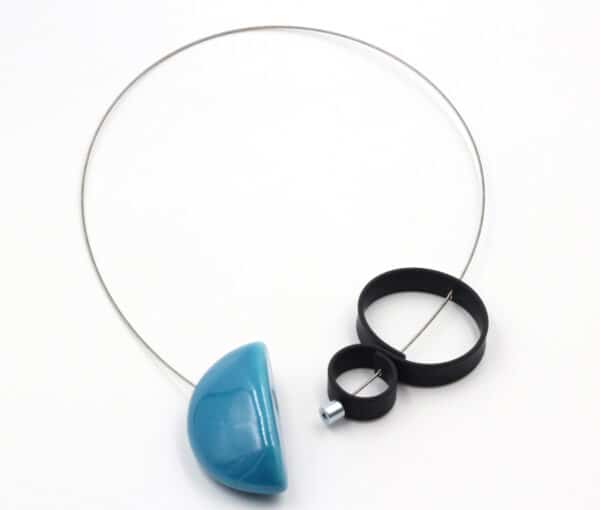 Bijou Stella en céramique artisanale pour femme couleur turquoise
