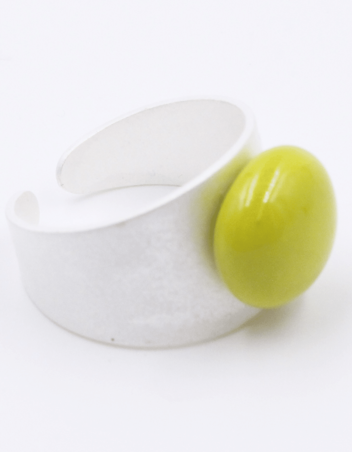 Bijou en céramique artisanale, bague grain de café anis