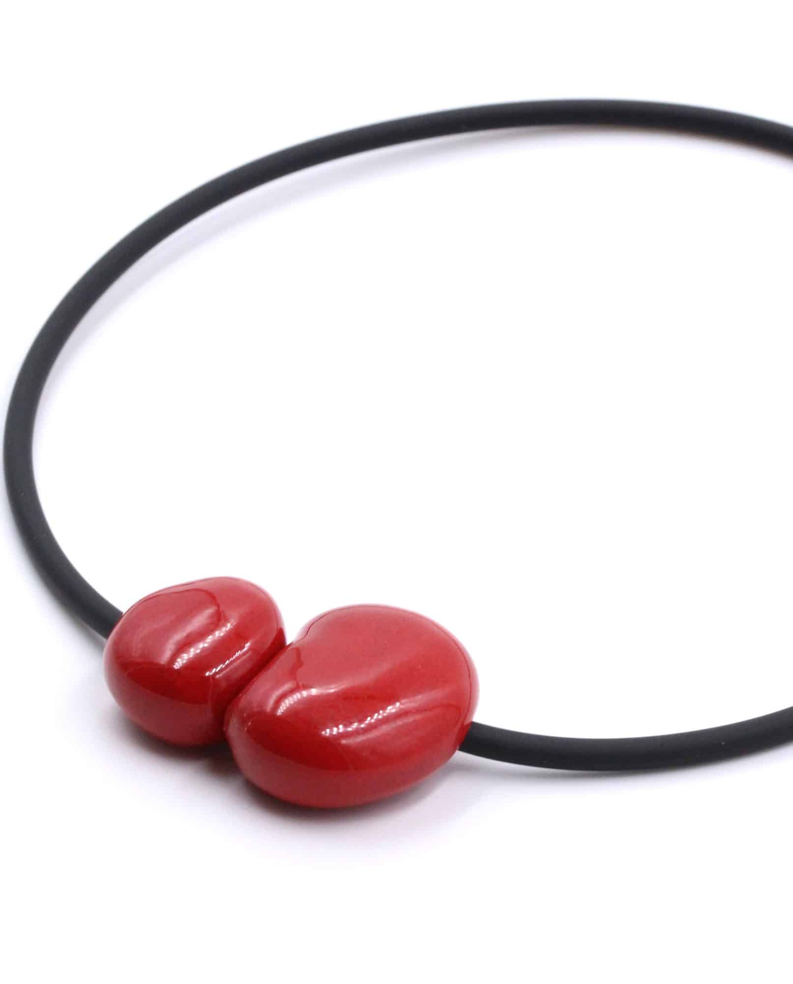 Collier en céramique big galet pour femme couleur cerise