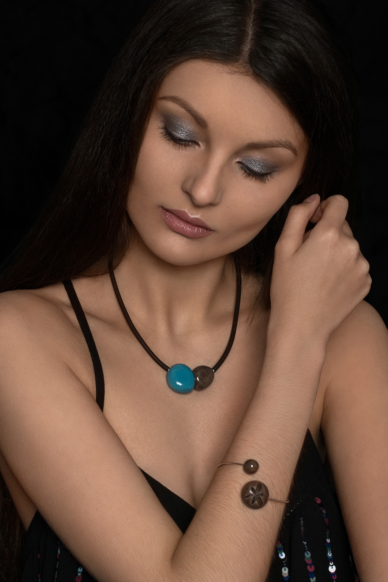 COLLIER GALETS Turquoise/Noir