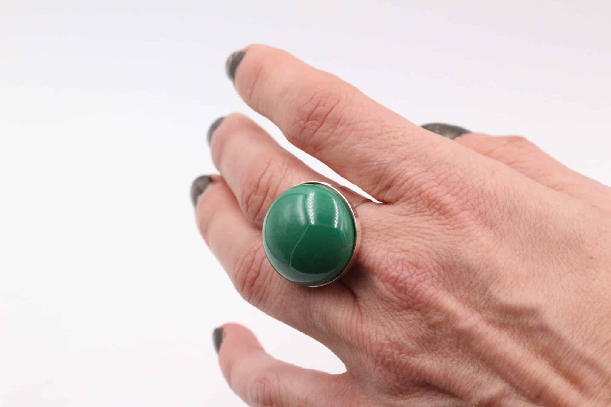 Bague bulle en céramique artisanale pour femme couleur vert feuille