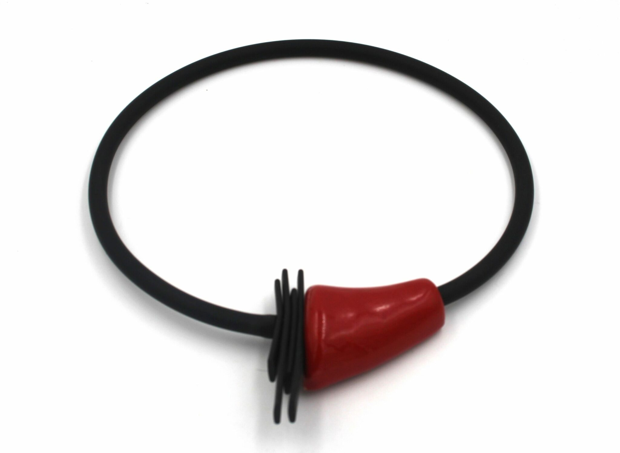 Collier Tribal en Céramique cerise - femme - Atelier Andreani